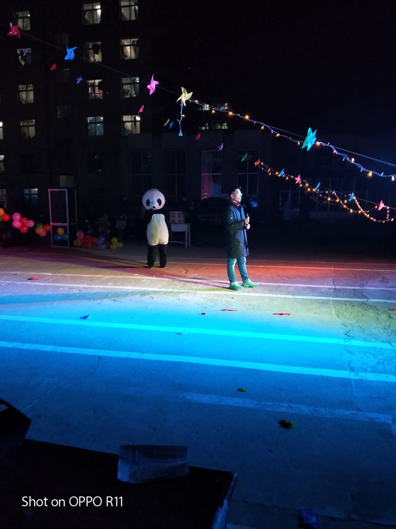 歌手刘志杰演唱科师版成都